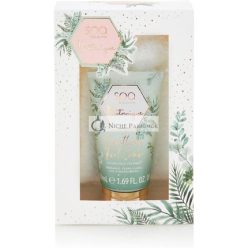   Style and Grace Spa Botanique Fluffy Sock Set For Women 1.7oz Foot Lotion, Fluffy Socks